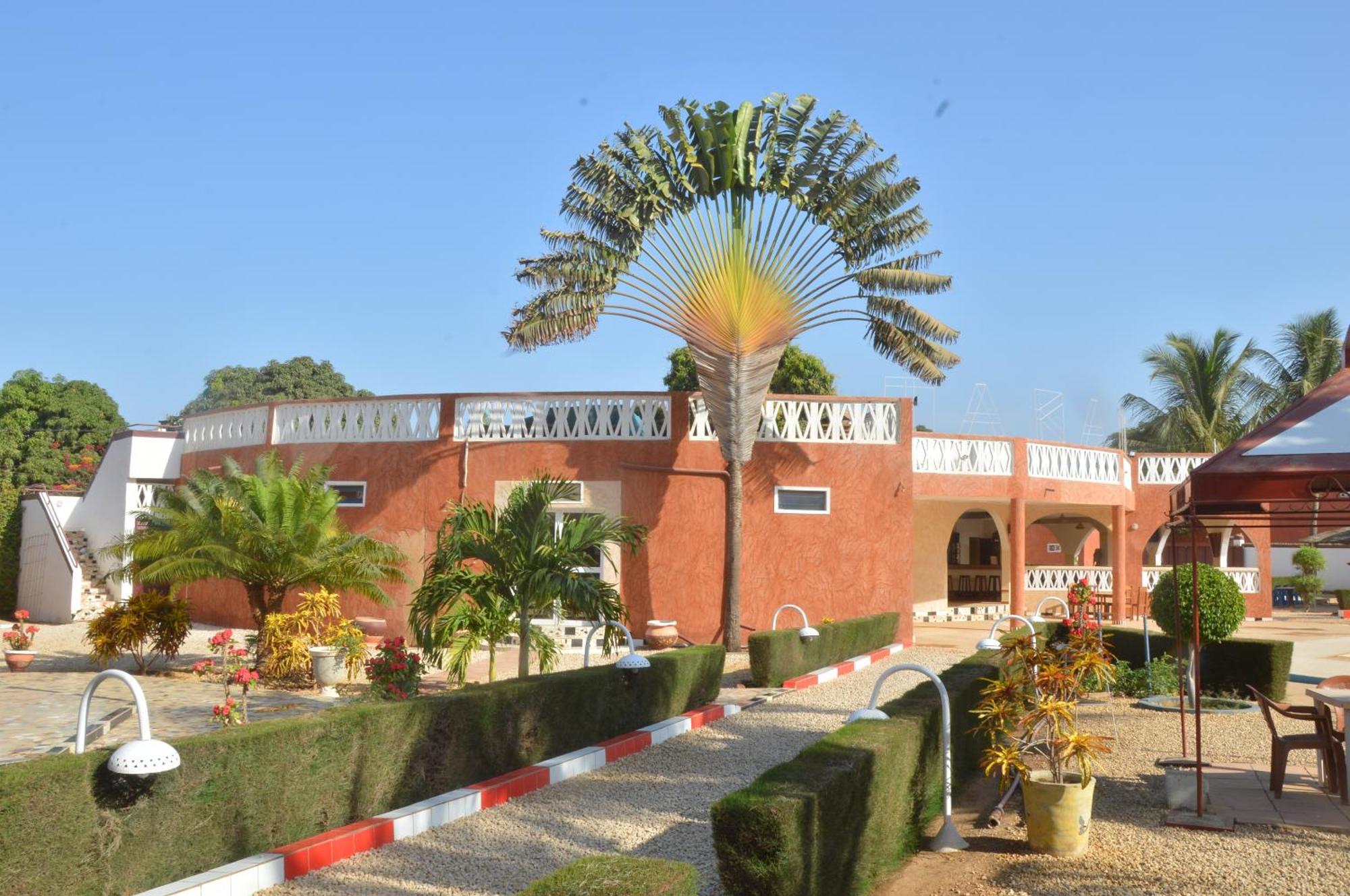 Hotel Takana Ngaparou Exterior photo
